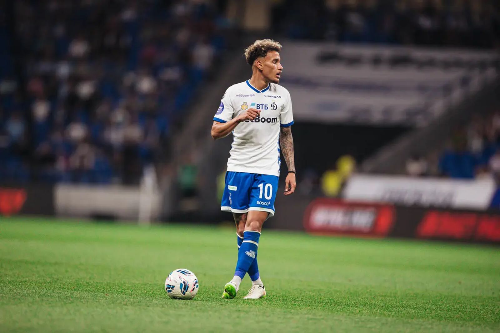 19 июля 2025 года. Полузащитник московского «Динамо» Бителло в матче РПЛ с «Балтикой». Фото: fcdynamo.ru