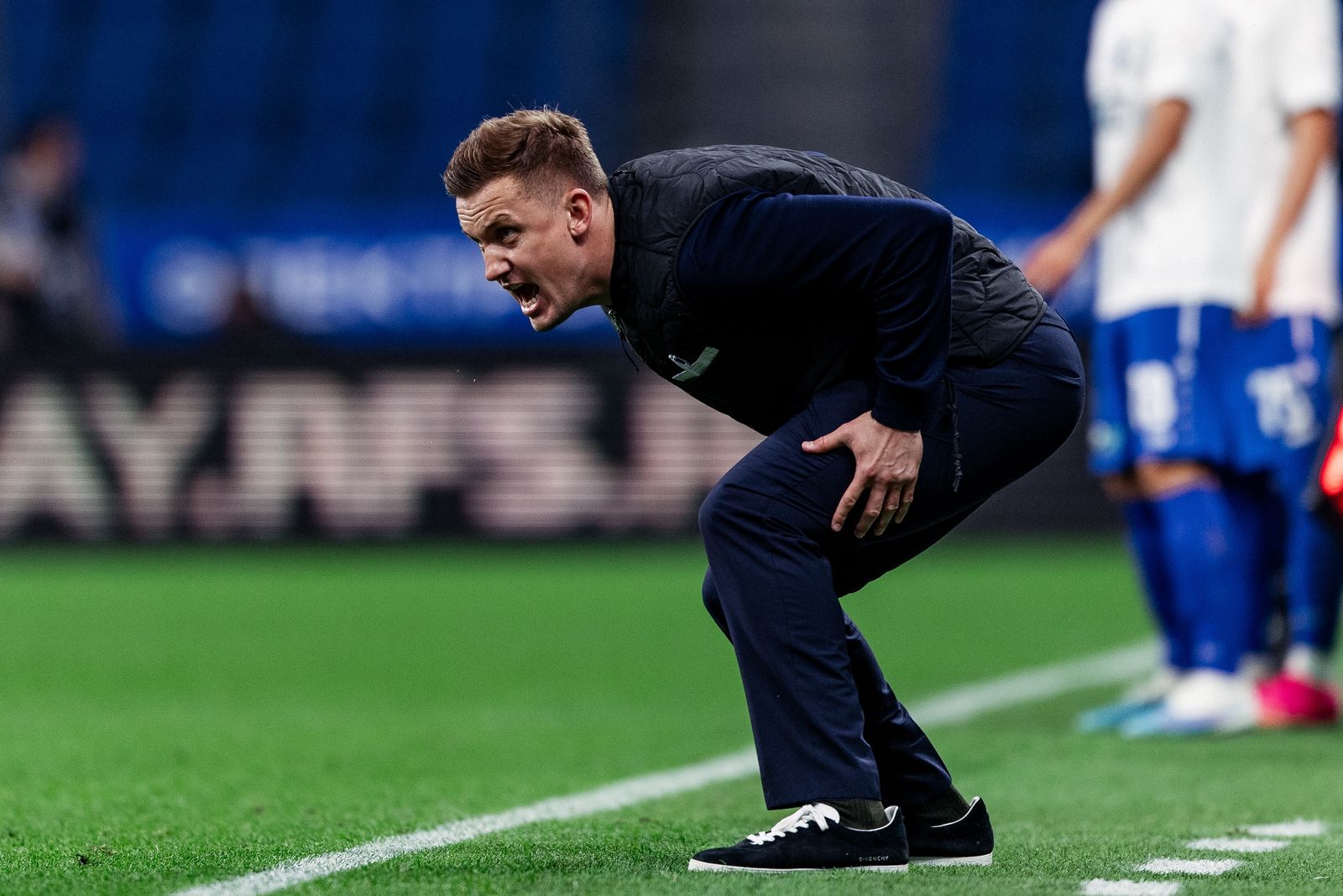 23 августа 2025 года. Главный тренер «Пари НН» Алексей Шпилевский в матче 6-го тура РПЛ с «Динамо» в Москве. Фото: fcnn.ru