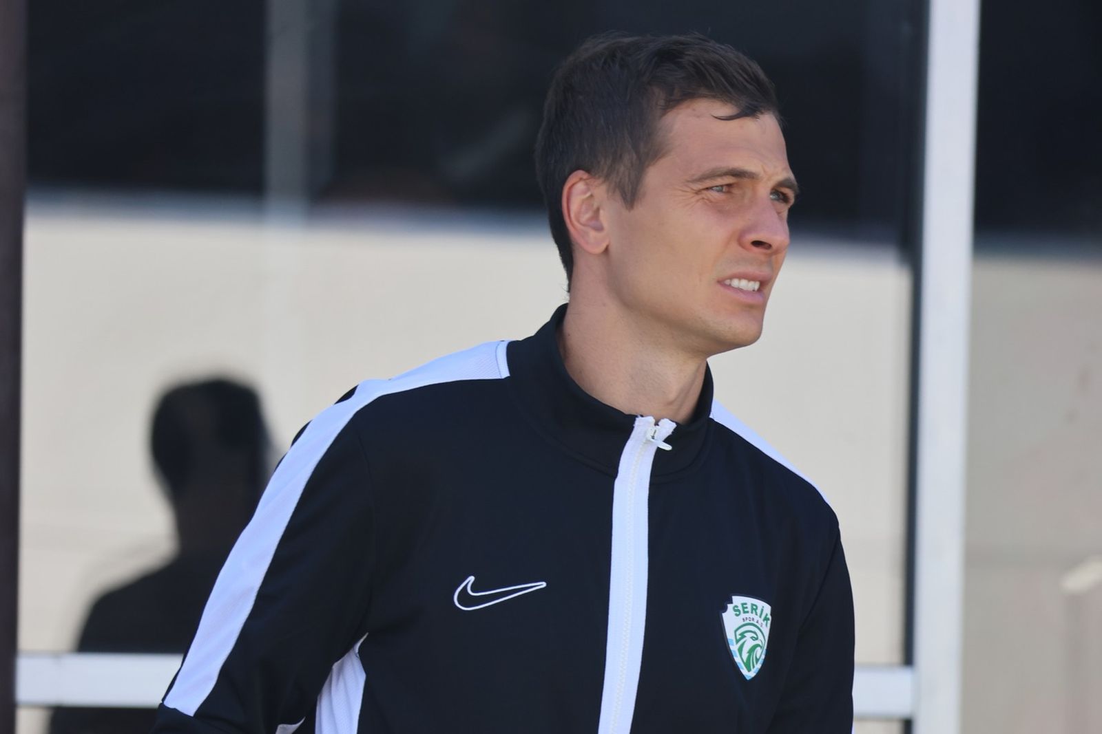 Дмитрий Тихий в составе «Серик Спора» в сентябре 2025 года. Фото: serikbelediyespor.com