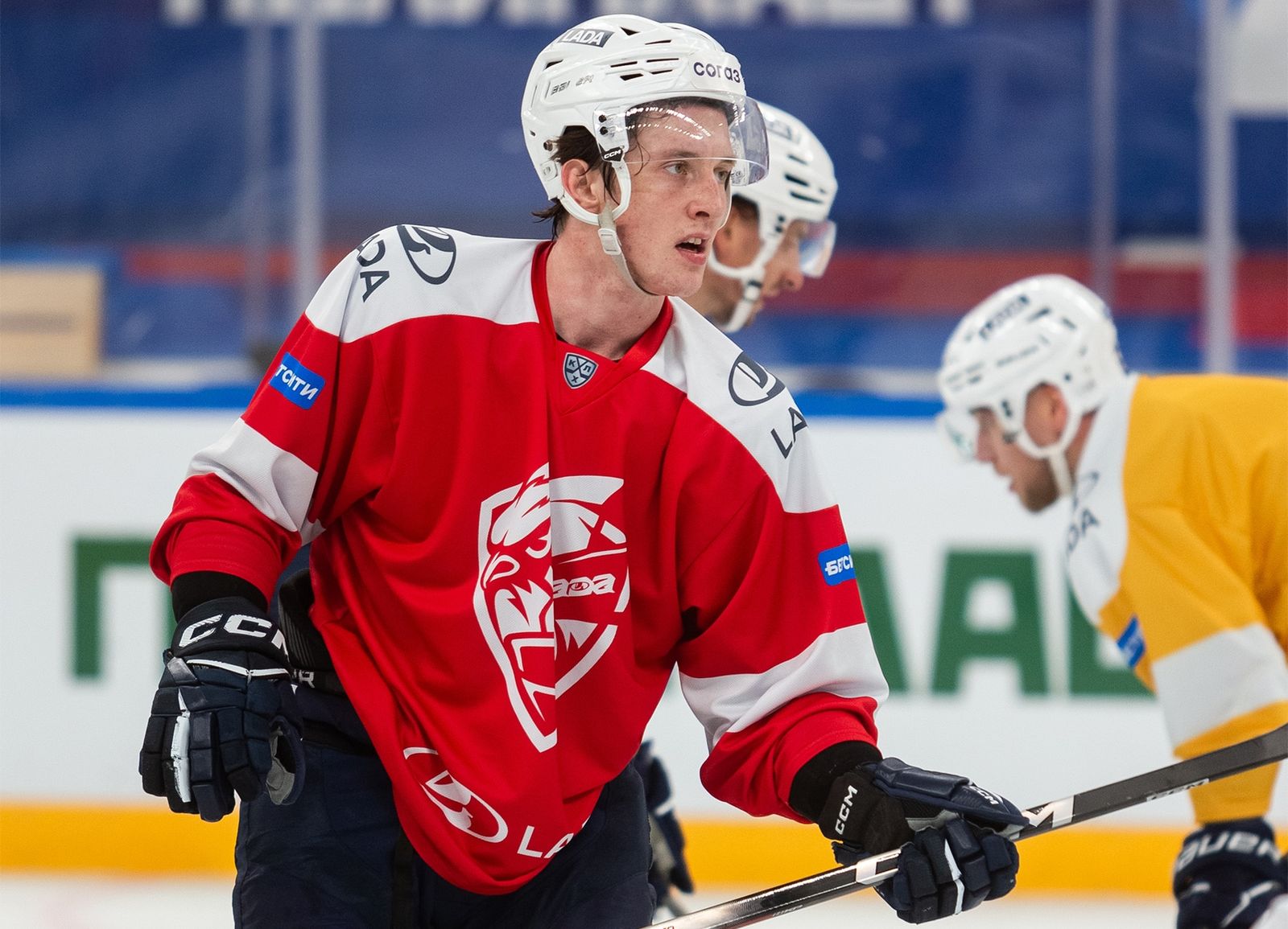 7 сентября 2025 года. Иван Савчик на тренировке «Лады» накануне старта регулярного чемпионата КХЛ. Фото: hclada.ru