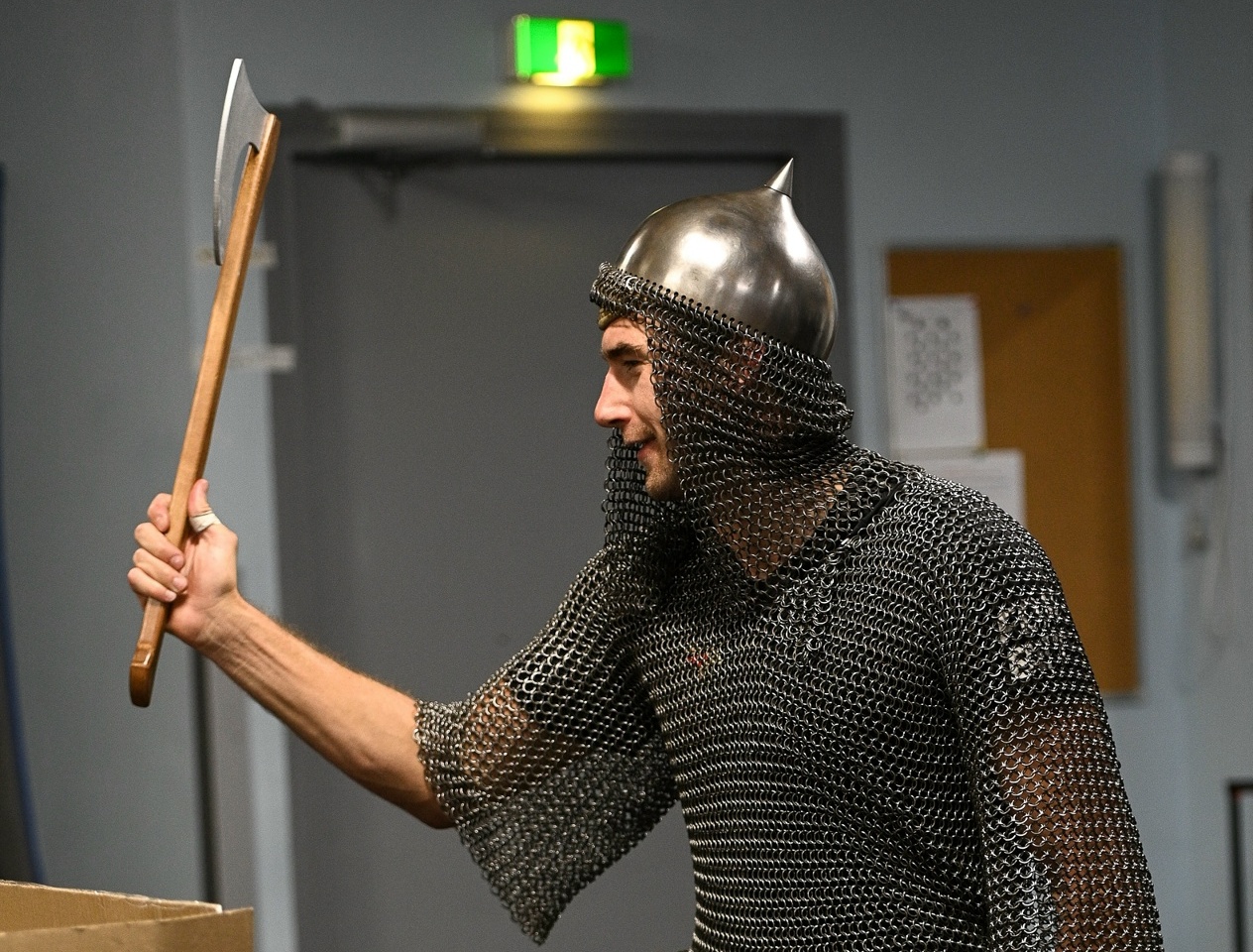 12 октября. Нападающий ХК «Авангард» Майкл Маклауд после матча с ХК «Металлург». Фото: hawk.ru 