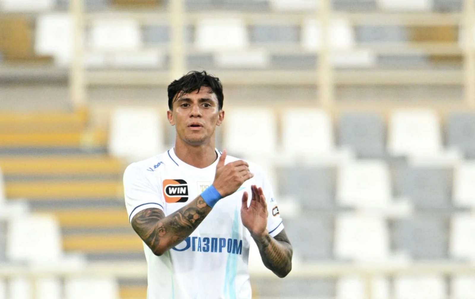 Густаво Мантуан («Зенит») в матче WINLINE Зимнего кубка РПЛ по футболу в Абу-Даби. Фото: Алексей Филиппов / РИА Новости