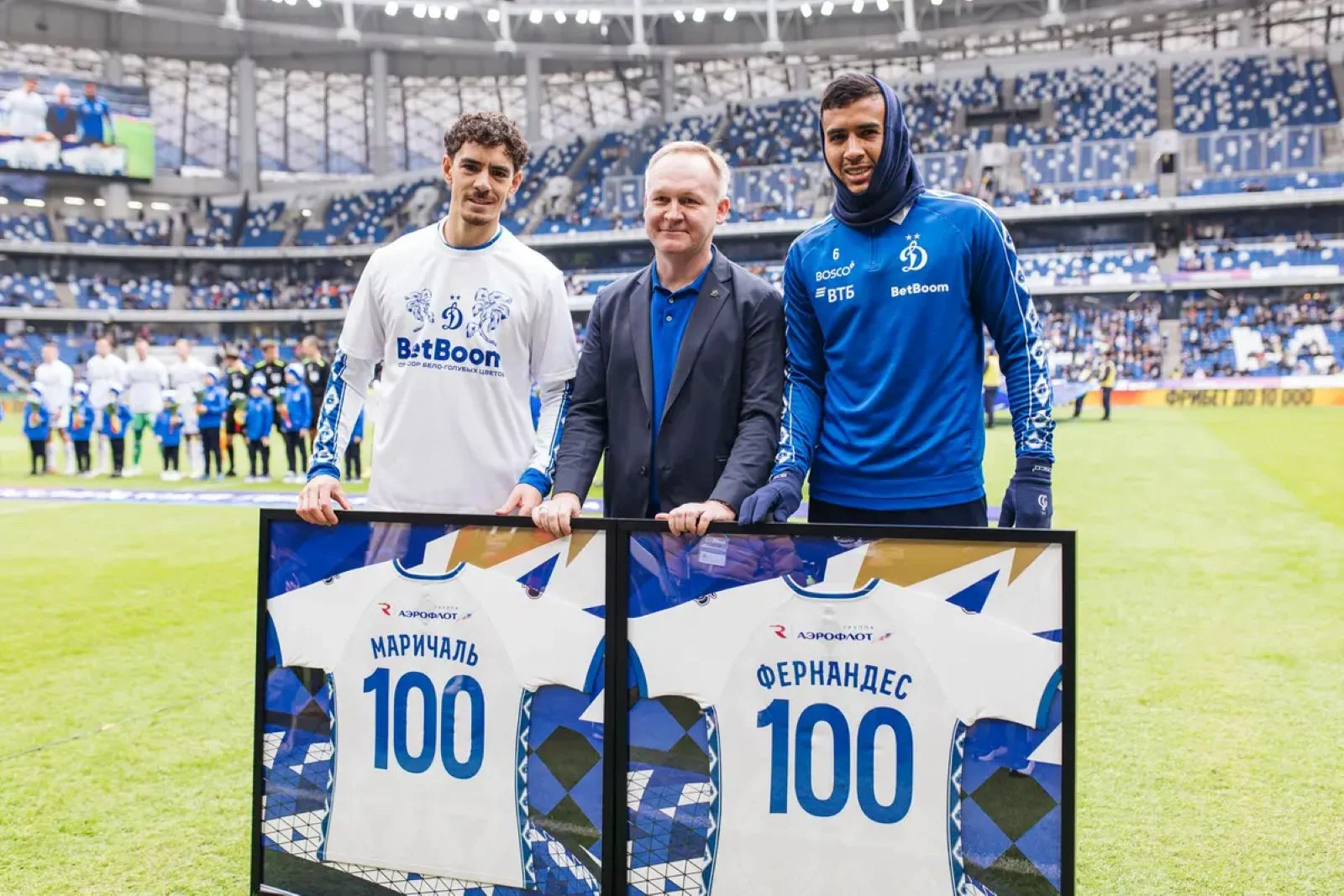 Николас Маричаль, Павел Пивоваров и Роберто Фернандес. Фото: fcdynamo.ru